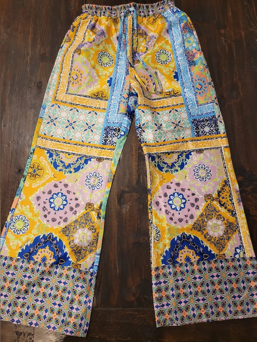NEW Vibrant Patchwork Boho Wide-Leg Pants — Yellow & Blue:M